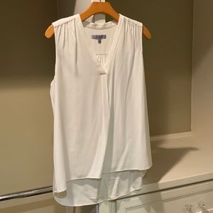 Ivory v-necked shell